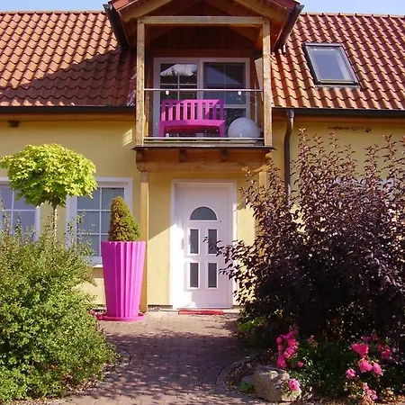 Ferienhaus Kamerun Nr. Funf Damnatz